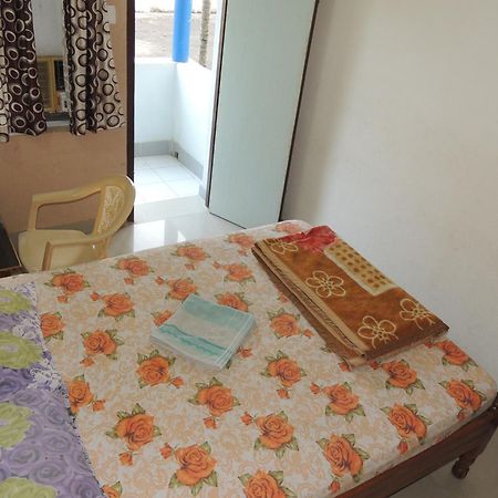 Surya Inn Konark Habitación foto