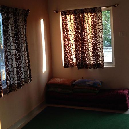 Surya Inn Konark Habitación foto